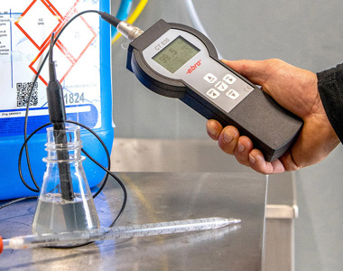 Calibrating the DSW decentralized satellite